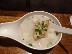 鱼蛋河粉-翠华餐厅
