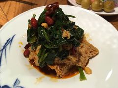 菠菜拌面筋-阿罗新疆菜(人民广场店)
