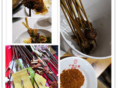 -牛华八婆麻辣烫(龙湖U城店)