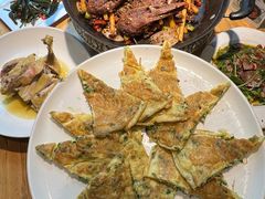 -小三峡食府(西五路店)
