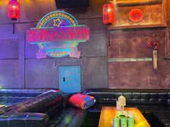 -喜鹊音乐酒馆(西街店)