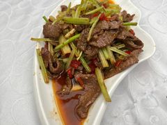 小炒黄牛肉-万柳阁小馆·花园餐厅(龙潭湖店)
