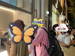 -喜茶(上海淮海中路渔阳里店)