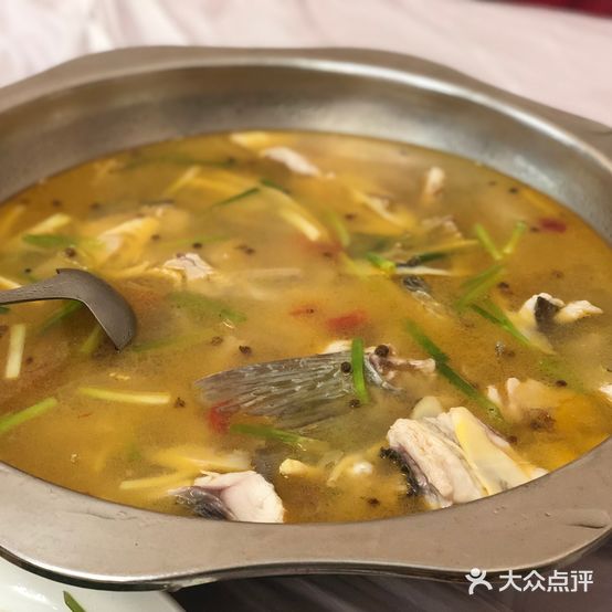 金泉饭店(丙安乡人民代表大会南)