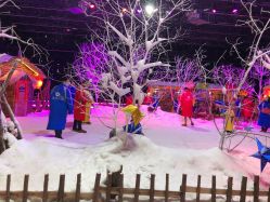 -圣名游乐城冰雪大世界