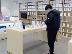 -华为授权体验店(万航渡路)