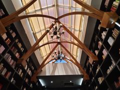 -钟书阁(松江泰晤士小镇店)