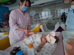 -菁幼月子会所(儿童医院店)