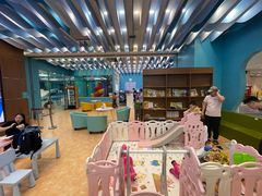 -Swim斯卫姆国际儿童游泳中心(红博中央公园店)