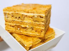 核桃拿破仑酥-黛汀烘焙DAINTY BAKERY(代字行合生汇店)