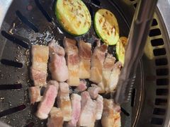 -香猪坊韩国烤肉专属门店(魏公村店)