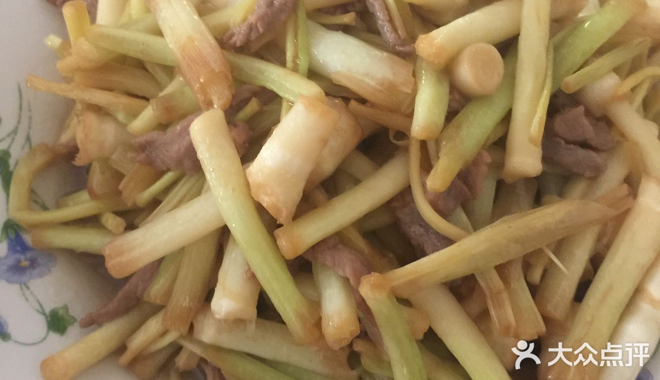 鲜的不得了的茭儿菜炒肉丝