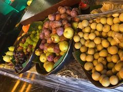 -雍容荟帝王蟹活龙虾展台自助(IFS黑金店)