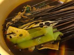 -拈签一笑黄牛肉辣卤串串