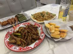 -江城燕子大排档(江汉路步行街店)