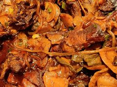 -鱼窝棚柴火铁锅炖(富山屯店)