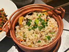 铜锅牛肝菌焖饭-一坐一忘云南菜(卓悦中心)