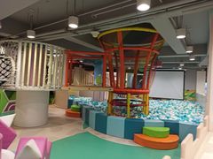 -布鲁豪斯亲子欢乐家庭餐厅