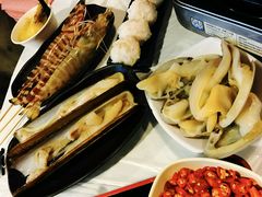 -鲜入围煮花胶鸡海鲜火锅