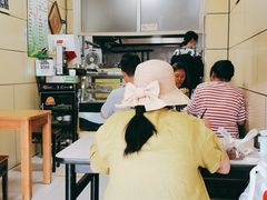 大堂-宝光熏肉鞋底火烧(新街口店)