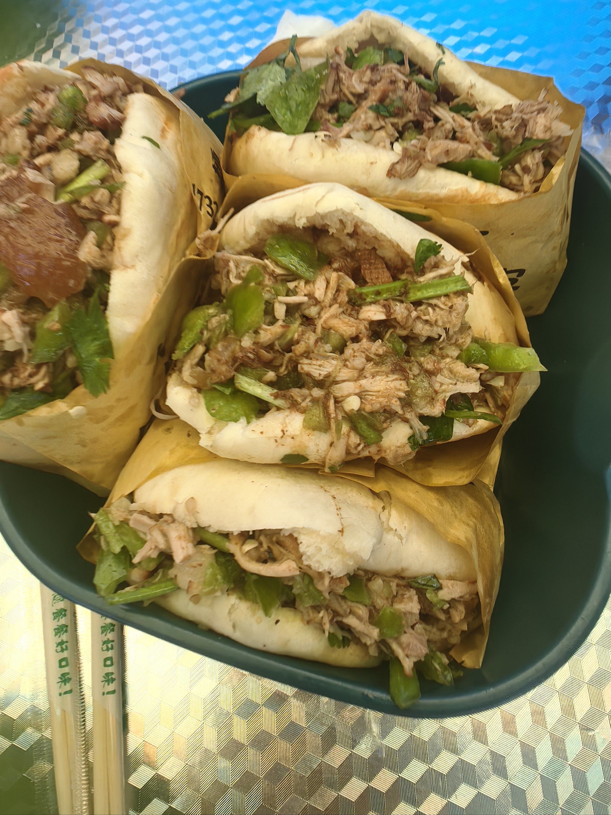 怀来东花园的肉夹馍中的yyds