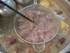 -牛一煲美食(江高店)