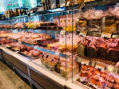-巴黎贝甜(大宁国际商业广场店)