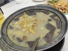 -口衣记鸡饭店