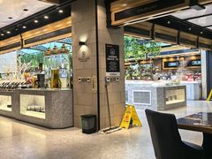 -川骄海鲜自助(王府井奥莱UP TOWN店原世界之花店)