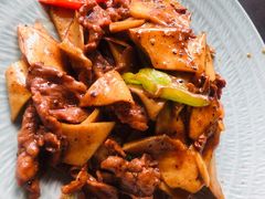 菌菇炒牛肉-丽江金茂凯悦臻选酒店-滇香馆