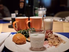 -怡咖啡海鲜自助餐厅(浦东香格里拉店)