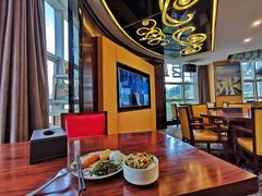 -蓝蔻酒店(深圳东站布吉万象汇店)