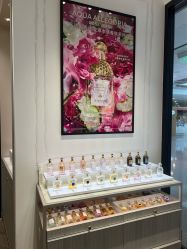 -法国娇兰精品店