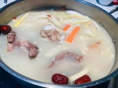 -三人行骨头王火锅(长寿店)