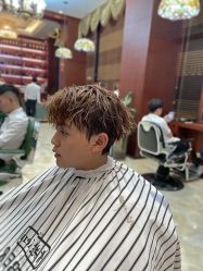 -尼特斯男士发型馆
