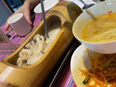 竹筒山珍汤-香巴拉云南餐厅(华莱坞店)