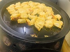 -黄阿姨锅贴大王(万航渡路店)