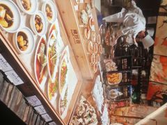 -雍容荟帝王蟹活龙虾展台自助(IFS黑金店)