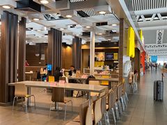 大堂-麦当劳(广州南站店)