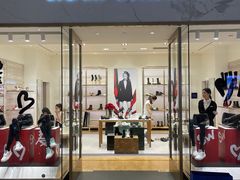 -STUART WEITZMAN(静安嘉里中心店)