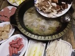 -新记印象酸菜鱼馆(天阳亲子广场店)