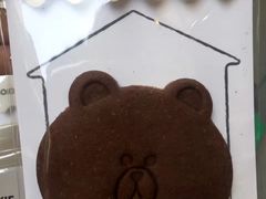 -LINE FRIENDS Garosu-gil Flagship Store