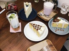 焦糖糯米蛋糕-野路甜点铺(松柏路店)
