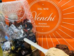 -VENCHI 闻绮(北京国贸商城店)
