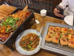 -一楼食业·美食人家