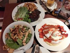 -Pancakes on the rocks(Darling Harbour)