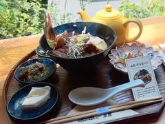 -啢啢茶寮(芳华横街店)