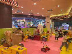 -思诺卡儿童俱乐部(东方广场店)