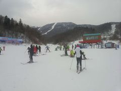 -亚布力新体委滑雪场