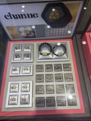 -周生生Chow Sang Sang(苏州中心南区店)